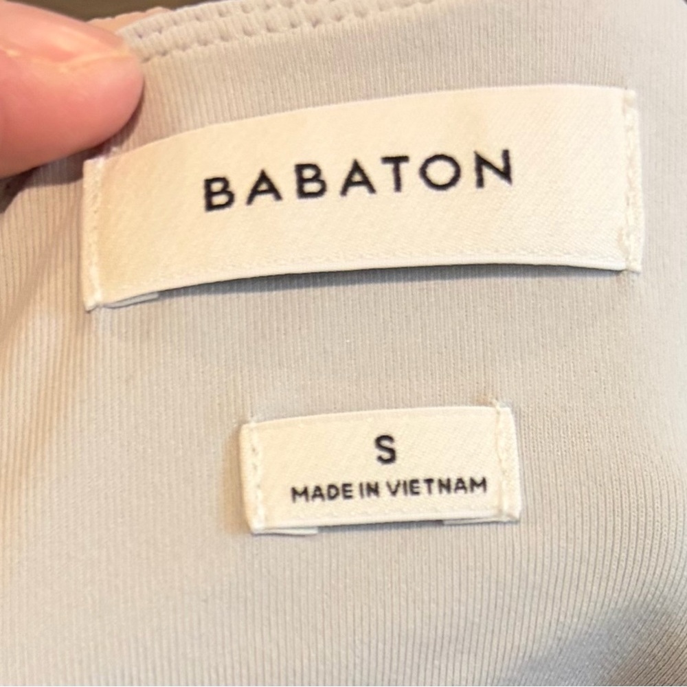 Babaton Aritzia Grey Cropped Short Sleeve Top Stretch Nylon Size S Minimalist - Picture 7 of 7